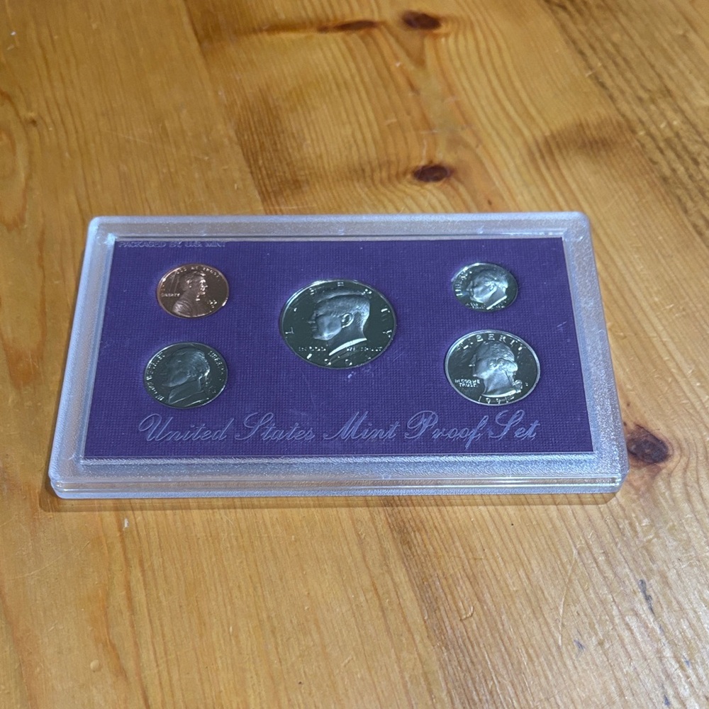 1991 United States Mint Proof Set with Purple Display